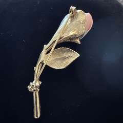 Vintage Pink Rose Brooch/ Pin. Gold-tone