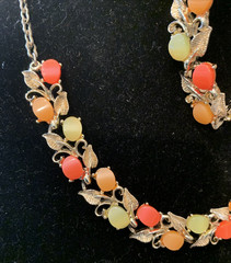 Vtg Thermoset Necklace Bracelet Earring Set Sherbet Melon Lucite Stone Gold Leaf