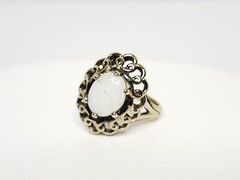 Vintage 14KHGE Gold Plated Ring with White Opal Gemstone – Cracked Stone, READ