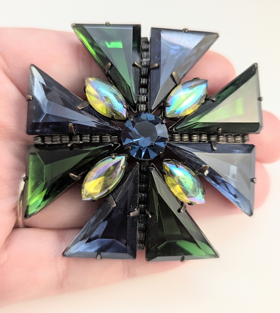 Vtg Juliana Style Large Blue Green Glass Maltese Cross Brooch Pendant 2 1/4″ AB