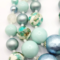 Aqua Teal Blues Multi Color Graduated Triple Strand Bead Vtg MCM Necklace Japan