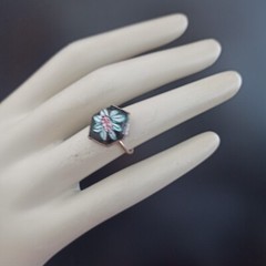 Vintage Persian Black Enamel Ring Flower Middle Eastern Art Mediterranean 7.25