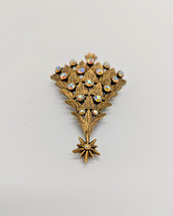 Vintage Christmas Tree Brass Tone Brooch Pin with Aurora Borealis Rhinestones
