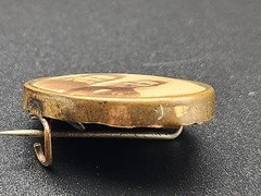 Vintage Victorian One Inch Brass Antique Oval Picture Pin Brooch Mourning Couple