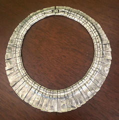 Vintage Les Bernard Cleopatra Silver Tone Necklace Clip Earrings Set Textured