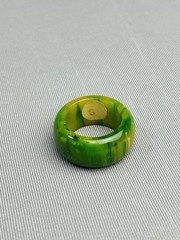 Bakelite Size 6.5 Vintage Green Marbled Chunky Ring