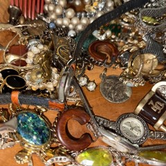 Large Vintage Jewelry Watches Lot So Many Items LQQK