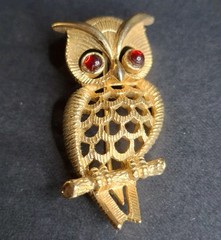 Owl Brooches Green and Red Eyes Rhinestone Gold and Silver Tone Pins Vintage