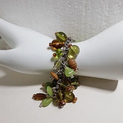 Bracelet upycled chain vtg beads green tan handmade size 7.5