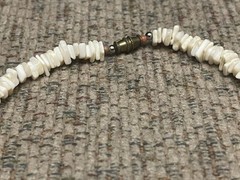 Vintage Natural Hawaiian Puka Shell Necklace 8 Inch Length Surfer