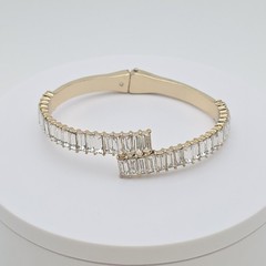 Vtg Baguette Crystal Bracelet Gold Tone Hinged Tiny Crystal Inside Cuff Bangle