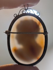 Antique Victorian-Era Female Profile Shell Cameo Brooch