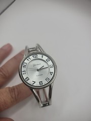 Vintage Geneva Platinum Wristwatch Silver Tone Bracelet Bangle Jewelry Costume