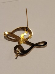 Vintage Beautiful L shape Brooch Set In 18k Yellow Gold, Stamped 750 European