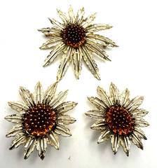 Vintage SARAH COVENTRY SUNFLOWER w/Amber Lucite Clip-on Earrings/Brooch/Pendant