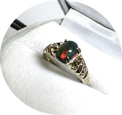 Cute – BLACK OPAL – Natural gem – Multi Colors – 14k Vintage Yellow Gold Mt