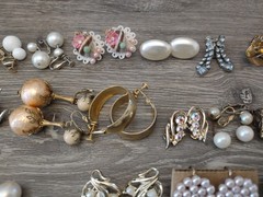Estate Mixed Lot Costume Jewelry Earrings 77pr Clip On Screwback