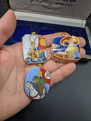 Vintage Cloisonne Pendants From Peking Jewelry With Original Box