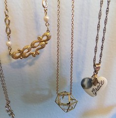 HUGE LOT VINTAGE-CONTEMPORARY PRETTY PENDANT NECKLACES 1 ALEX & ANI WONDER WOMAN