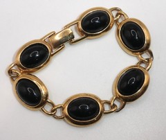Vintage Napier Pat. Pend. Gold Tone Link Bracelet Black Onyx Glass Cabochon 7″