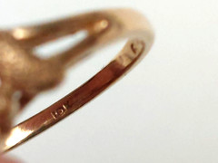 VTG DAINTY 10K SOLID YELLOW GOLD DAZZLING LAVENDER STONE RING SZ 5.75