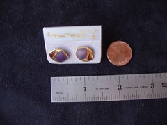 VINTAGE SAMUEL HUANG DESIGNER CLOISONNE RETRO MOD PURPLE & RED STUD EARRINGS