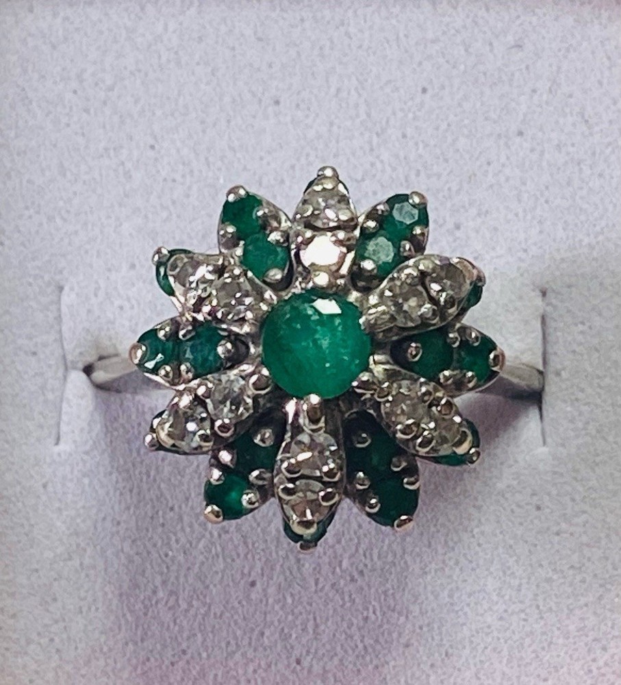 Vintage 14K White Gold Diamond And Columbian Emerald Ring