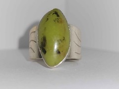 DR China 925 Sterling Silver Green Stone Ring Size 7.5 Vintage Statement Ring