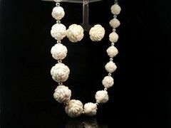 Vintage Carved Rose Bead Necklace & Earrings Set – Ivory Floral Jewelry