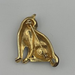 Green Eyed Cream Swirl Enamel Cat Kitten Brooch Gold Tone Siamese Ring Clasp