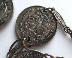 30in VINTAGE 1967 CINCO CENTAVOS MEXICO COIN SILVER PLATED ORNATE CHAIN NECKLACE
