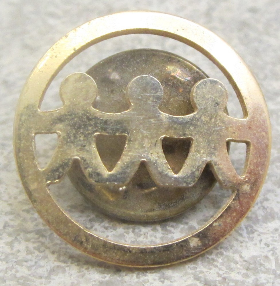 Vintage I J W U United Way Children Holding Hands Union Made #10 Pin Brooch