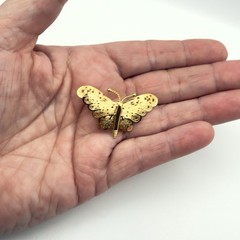 Vintage Gold Tone Filigree Butterfly Brooch Small Delicate Pin Spring