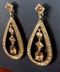 Vintage Champagne Glass Rhinestone Open Teardrop Dangle Earrings Gold Tone