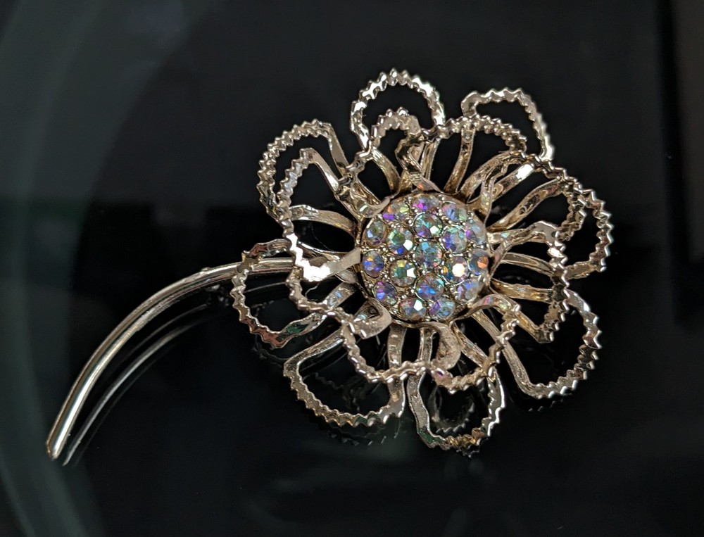 Vtg 1968 SARAH COVENTRY Allusion Brooch Pin AB Rhinestones Floral Brooch Jewelry