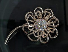 Vtg 1968 SARAH COVENTRY Allusion Brooch Pin AB Rhinestones Floral Brooch Jewelry