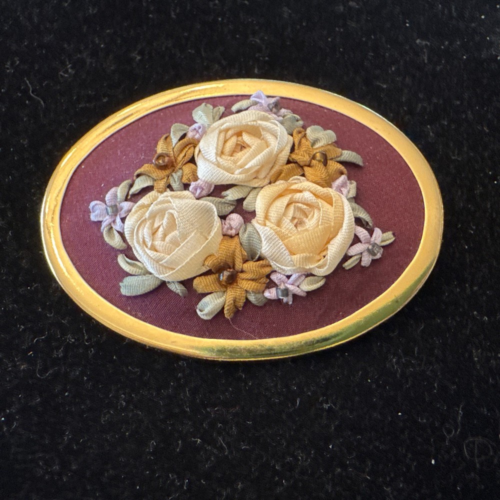 Vintage Silk Ribbon Embroidery Brooch Pin Floral Handmade Oval 1.75”x2.5” 954