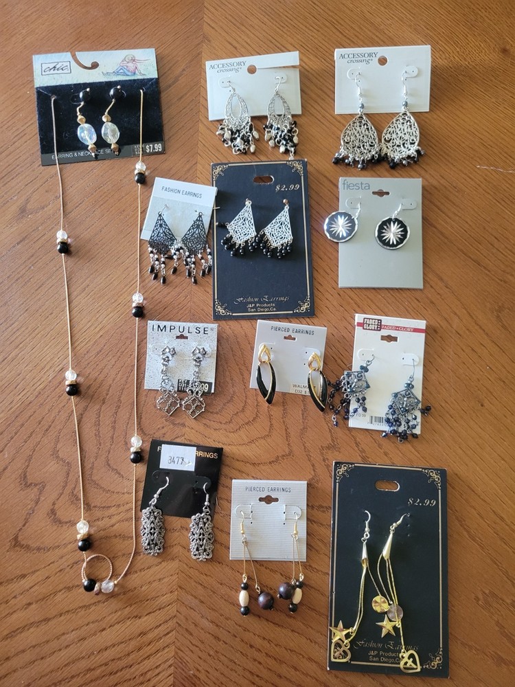 Vintage 90s Y2K Earrings 12 Lot Bundle Dangle Whimsigoth Boho Celestial Goth