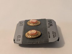 Vtg 1980s 1928 Steel Post Cameo Earrings, Peach, White, Antiqued Gold Tone Oval.