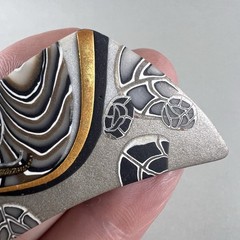Vintage Abstract Design Brooch Polymer Clay q3z
