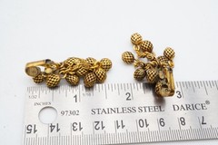 Vintage Clip On Earrings Gold Tone Textured Ball Z3