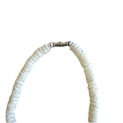 Vintage Y2k Hawaiian Authentic Puka Shell Necklace 16″ Beachy Coastal Nautical