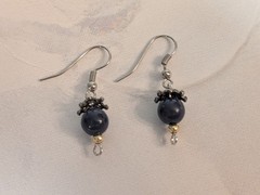 Cute & Dainty Vintage 1980s Silver-Tone Blue Beaded Dangle Drop Pierced Earrings
