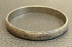 Vintage Bangle 9MM Bracelet MCM Atomic Silver Tone Etched Starburst Stars 7.5”
