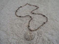 Silvertone Rhinestone Hammered Pendant Necklace (J8)