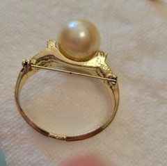 Vtg AJC Signed 80’s Faux Pearl Rhinestone Gold tone Ring Statement Brooch Pin