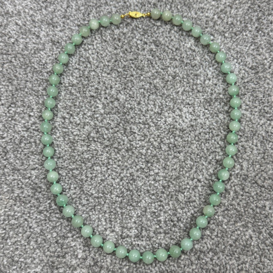 Vintage Green Jade Knotted 8mm Bead Necklace 25″