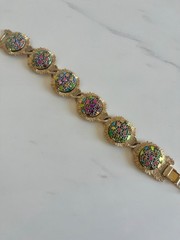 Vintage Judy Lee Poured Glass Iridescent Crystal bracelet 7.5” Gold tone Signed