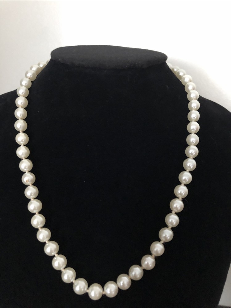 Faux Pearl 18” Necklace Glass Vintage Revlon Classic Elegant