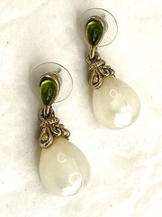 Vintage Faux Pearl Drop Earring with Green Accent